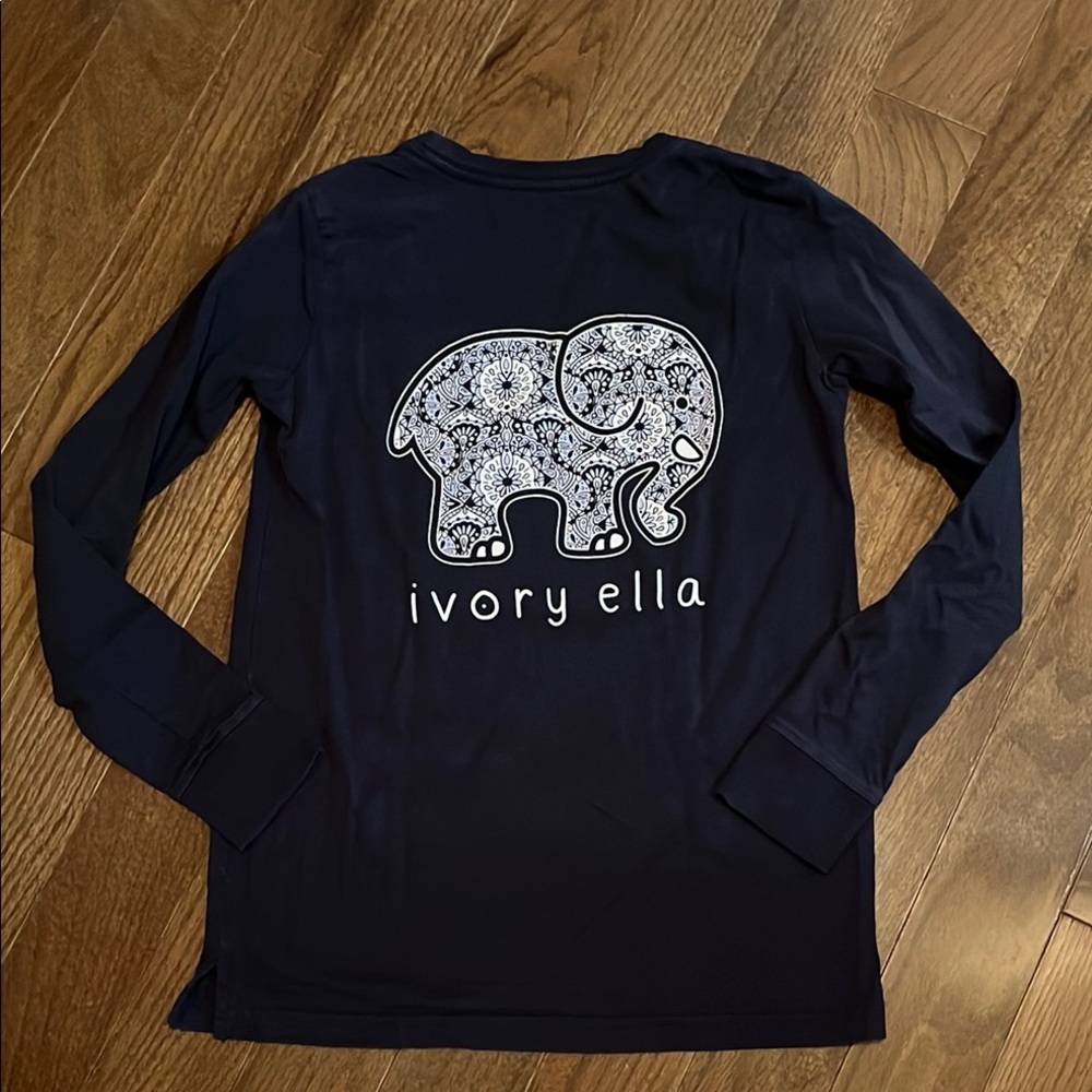 Ivory Ella Navy women's Long Sleeve Shirt
